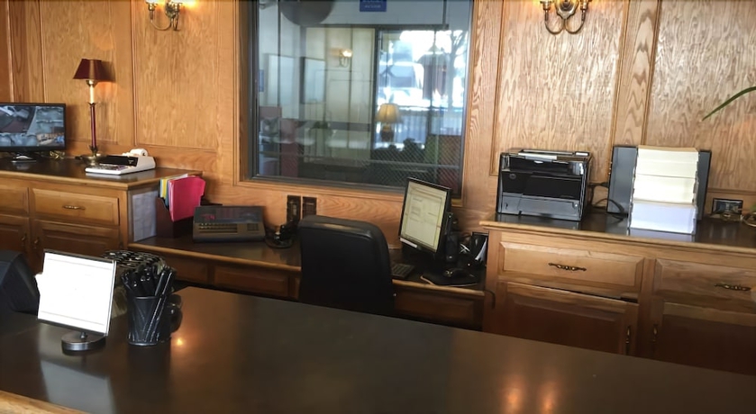 Imagen de los interiores del Hotel Coventry Motor Inn. Foto 15