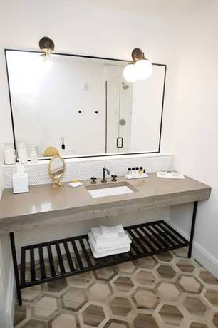 Imagen de la habitación del Hotel Covington Cincinnati Riverfront. Foto 6