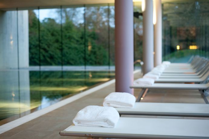 Imagen de la piscina del Hotel Cowley Manor Experimental. Foto 16