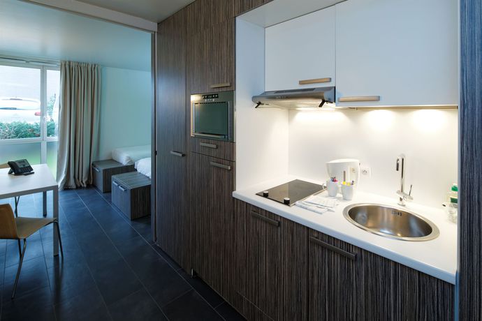 Imagen de la habitación del Hotel Cowool Cergy. Foto 9