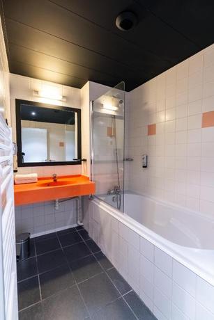 Imagen de la habitación del Hotel Cowool Lille Villeneuve D'Ascq. Foto 3