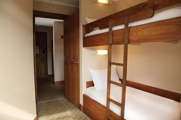 Imagen de los exteriores del Hotel Coylumbridge. Foto 11