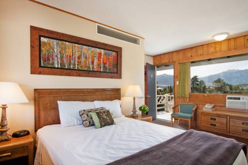 Imagen de la habitación del Hotel Coyote Mountain Lodge. Foto 12