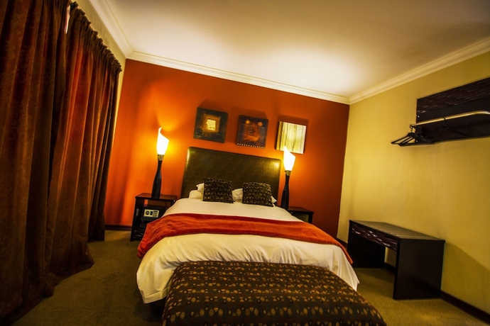 Imagen de la habitación del Hotel Coyotes & Conference Centre. Foto 6