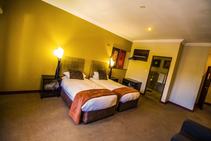 Imagen de la habitación del Hotel Coyotes & Conference Centre. Foto 9