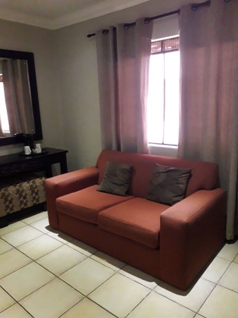 Imagen de la habitación del Hotel Coyotes & Conference Centre. Foto 10
