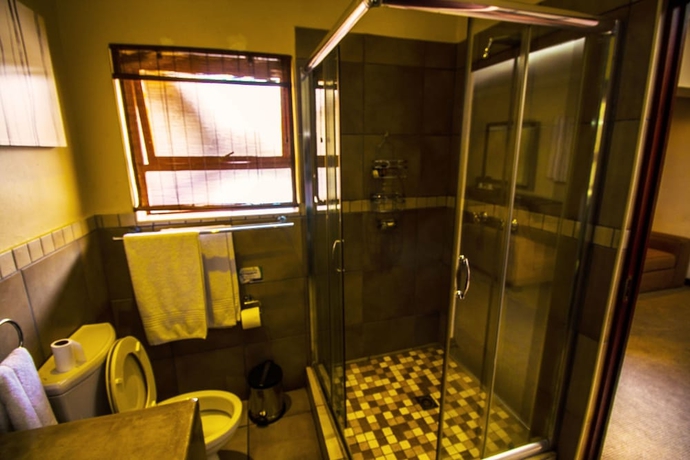 Imagen de la habitación del Hotel Coyotes & Conference Centre. Foto 13