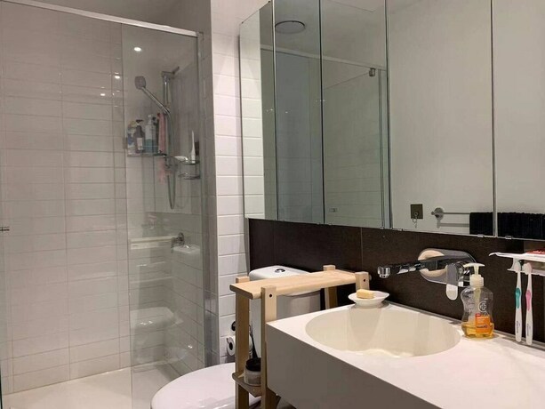 Imagen de la habitación del Hotel Cozy Gem With Poolgym In Mel Cbd@southerncross. Foto 25