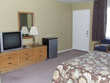 Imagen de la habitación del Hotel Cozy Inn, Costa Mesa. Foto 3