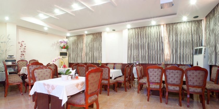 Imagen del bar/restaurante del Hotel Cozy Midnight. Foto 3
