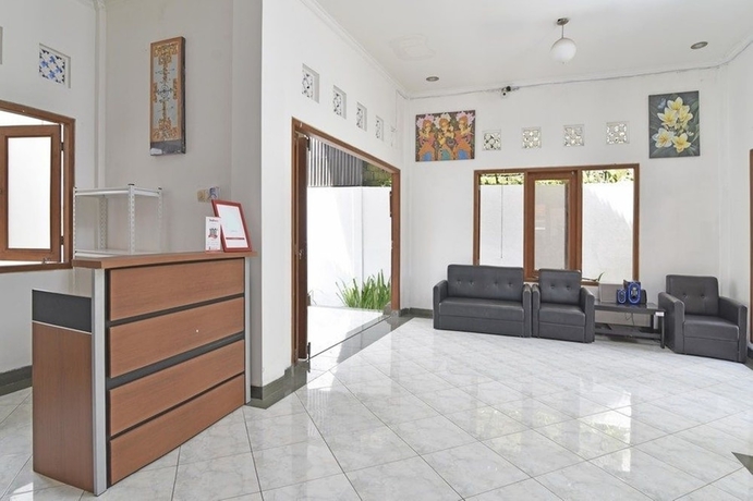 Imagen de los interiores del Hotel Cozy Residence Wedasari Bali. Foto 14