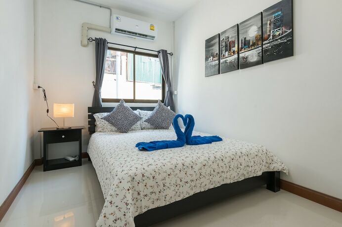 Imagen general del Hotel Cozy TownHouse HuaLampong. Foto 2