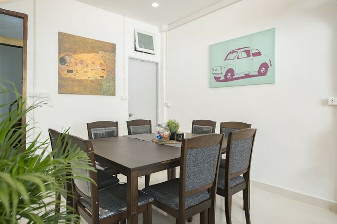Imagen general del Hotel Cozy TownHouse HuaLampong. Foto 4