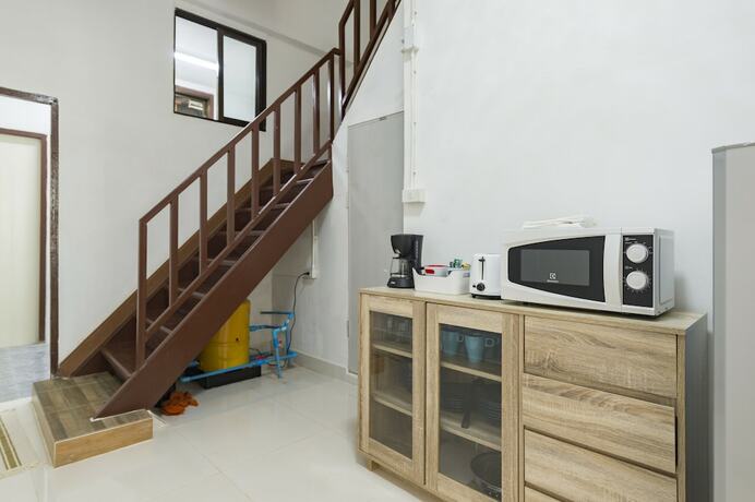 Imagen general del Hotel Cozy TownHouse HuaLampong. Foto 6