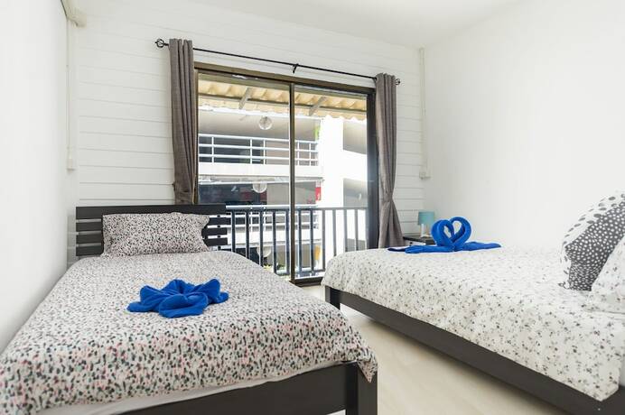 Imagen general del Hotel Cozy TownHouse HuaLampong. Foto 10