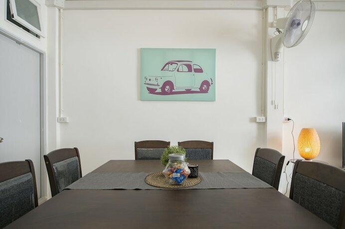 Imagen general del Hotel Cozy TownHouse HuaLampong. Foto 14