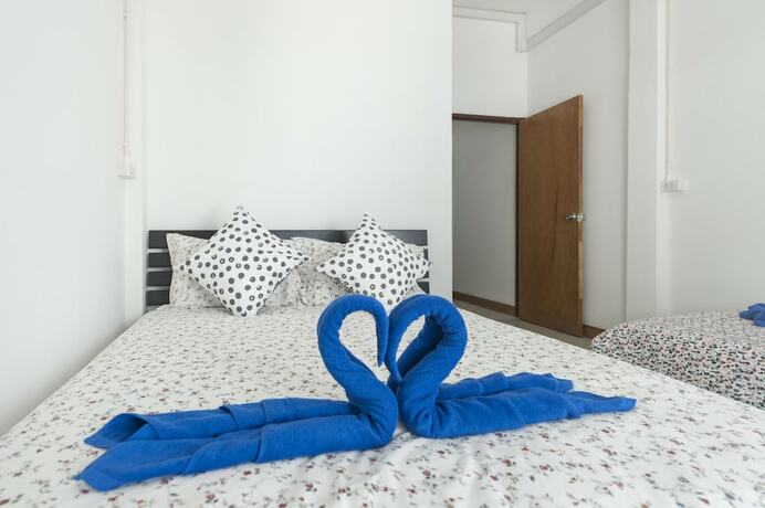 Imagen de la habitación del Hotel Cozy TownHouse HuaLampong. Foto 20