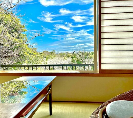 Imagen general del Hotel Cozy Villa With Hot Springs and Nature. Foto 9