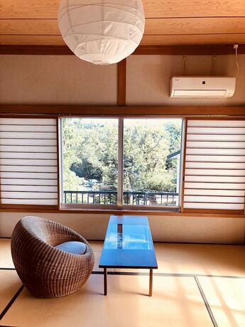 Imagen general del Hotel Cozy Villa With Hot Springs and Nature. Foto 14