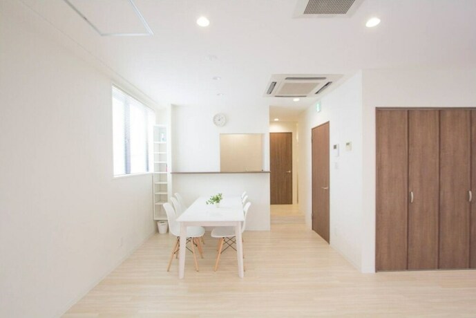 Imagen de la habitación del Hotel Cozy and Convenient Royal Heights. Foto 35