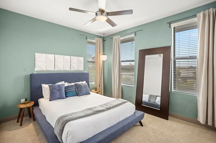 Imagen de la habitación del Hotel CozySuites at Town Lake. Foto 20