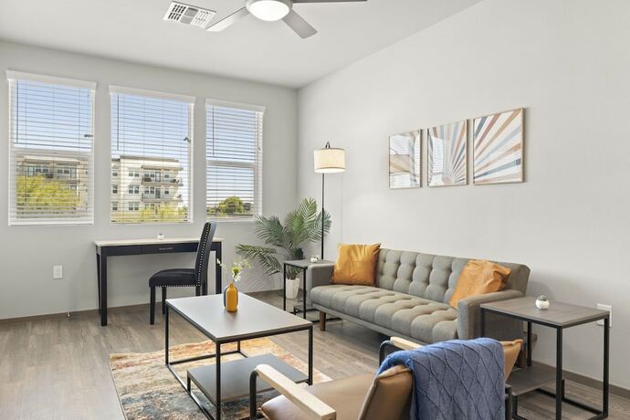 Imagen de la habitación del Hotel CozySuites at Westgate. Foto 20