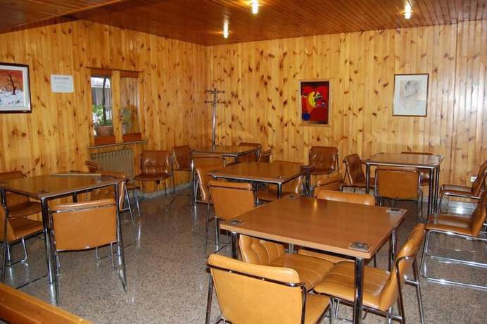 Imagen del bar/restaurante del Hotel Cozza. Foto 3