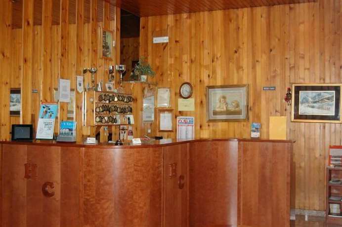 Imagen de los interiores del Hotel Cozza. Foto 16