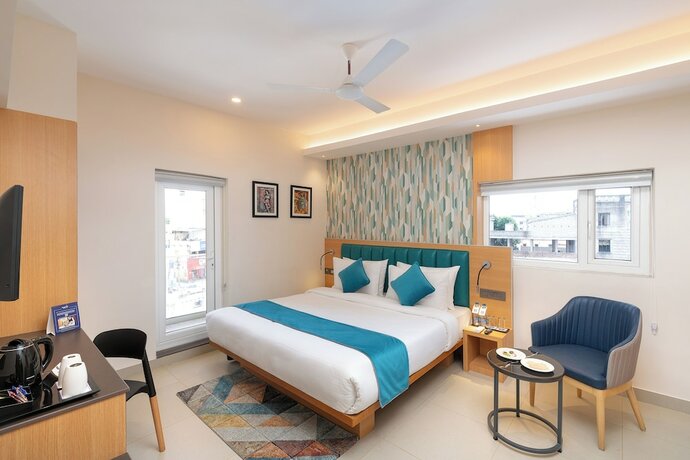 Imagen de la habitación del Hotel Cozzet Victoria. Foto 18