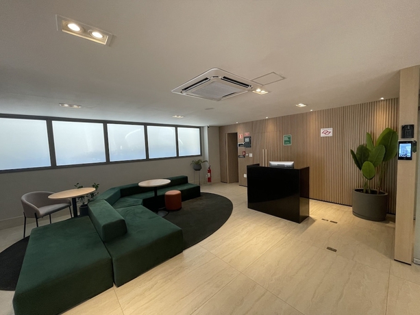 Imagen de los interiores del Hotel Cozzy Su&iacute;tes Para&iacute;so. Foto 16