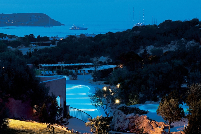 Imagen de la piscina del Hotel Cph Pevero. Foto 11