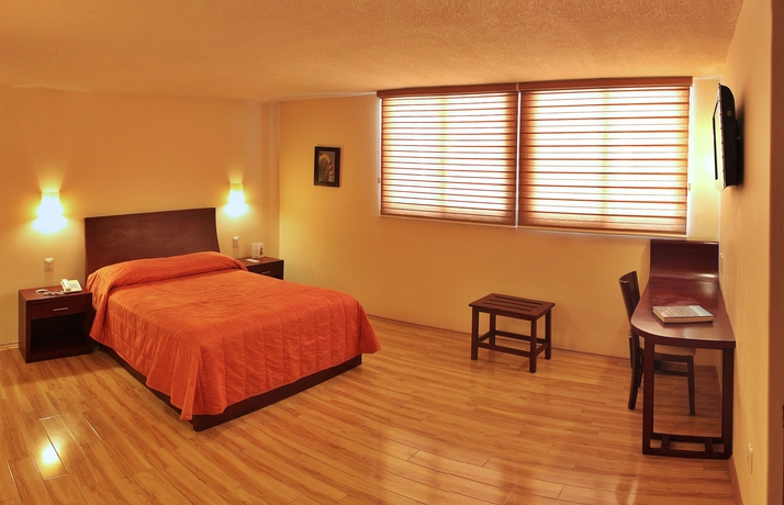 Imagen de la habitación del Hotel Cr Tehuacan. Foto 8