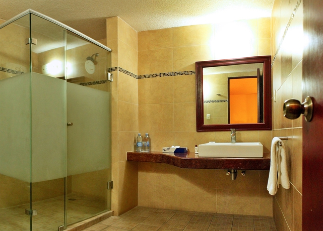 Imagen de la habitación del Hotel Cr Tehuacan. Foto 12