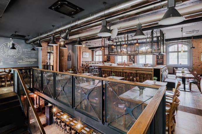 Imagen del bar/restaurante del Hotel Craft Beer Central. Foto 2