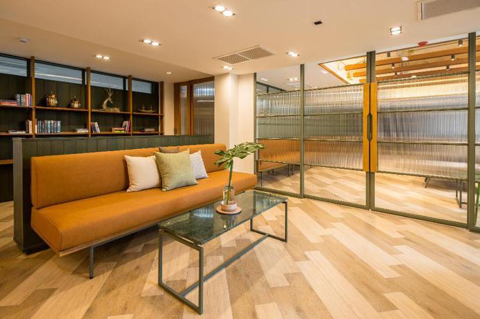 Imagen de los interiores del Hotel Craftsman Bangkok. Foto 18