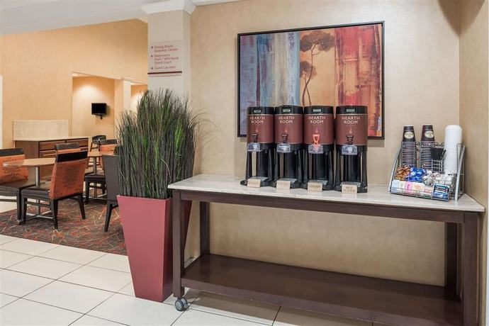 Imagen del bar/restaurante del Hotel Craigshire Suites. Foto 3