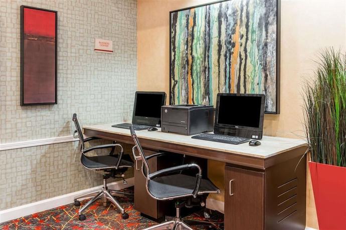 Imagen de los interiores del Hotel Craigshire Suites. Foto 14