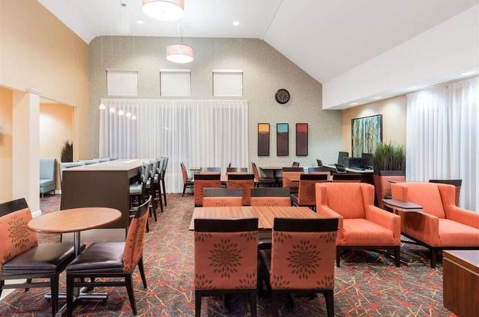Imagen del bar/restaurante del Hotel Craigshire Suites. Foto 7