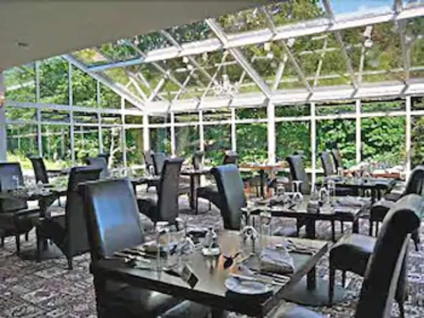 Imagen del bar/restaurante del Hotel Craig-y-Dderwen Riverside. Foto 4
