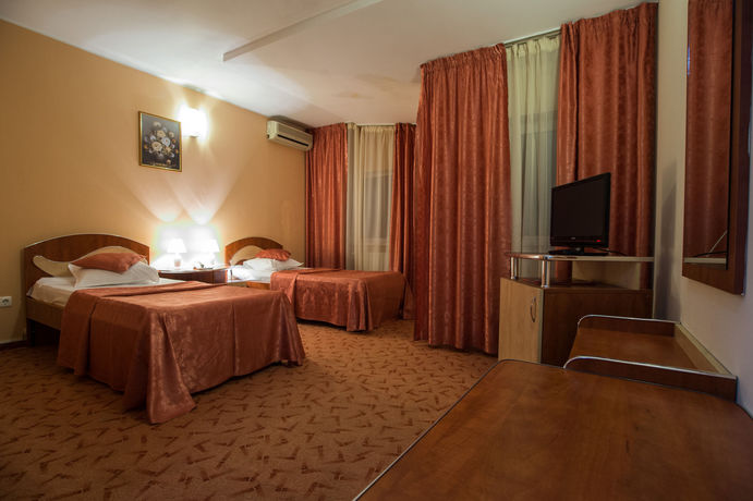 Imagen de la habitación del Hotel Craiovita. Foto 8