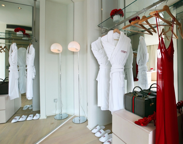 Imagen de la habitación del Hotel Cram. Foto 9