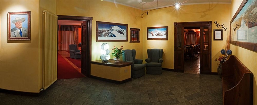 Imagen de los interiores del Hotel Crampon. Foto 12