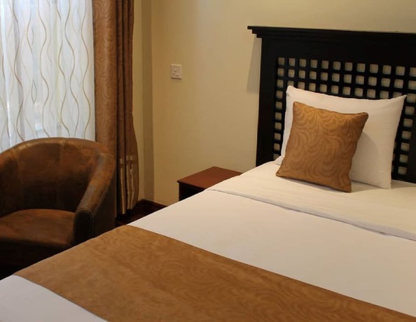 Imagen de la habitación del Hotel Cranes Suites. Foto 6