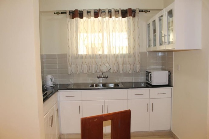 Imagen de la habitación del Hotel Cranes Suites. Foto 9