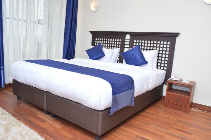 Imagen de la habitación del Hotel Cranes Suites. Foto 14