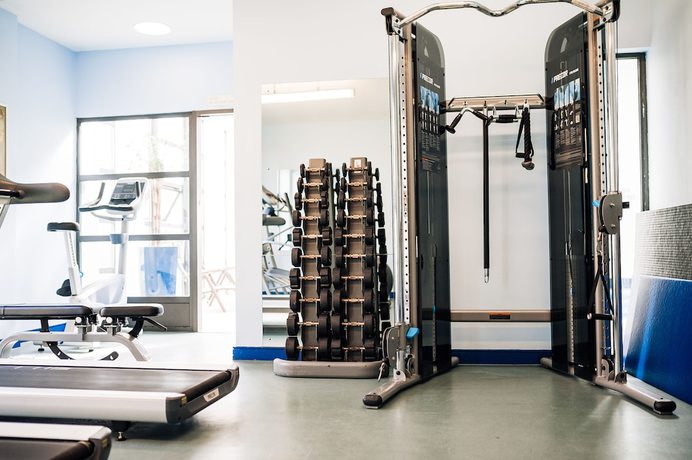 Imagen de la piscina del Hotel Cranfield Management Development Centre. Foto 20