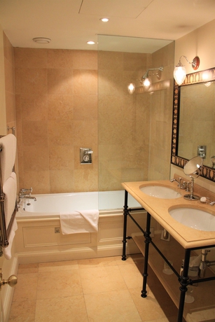 Imagen de la habitación del Hotel Cranley London. Foto 8