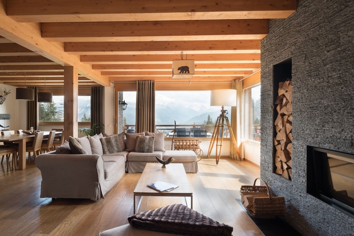 Imagen de los interiores del Hotel Crans Luxury Lodges. Foto 19