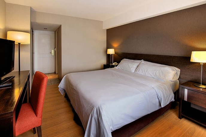 Imagen de la habitación del Hotel Crans Montana. Foto 3
