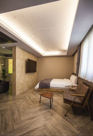 Imagen de la habitación del Hotel Crape. Foto 9